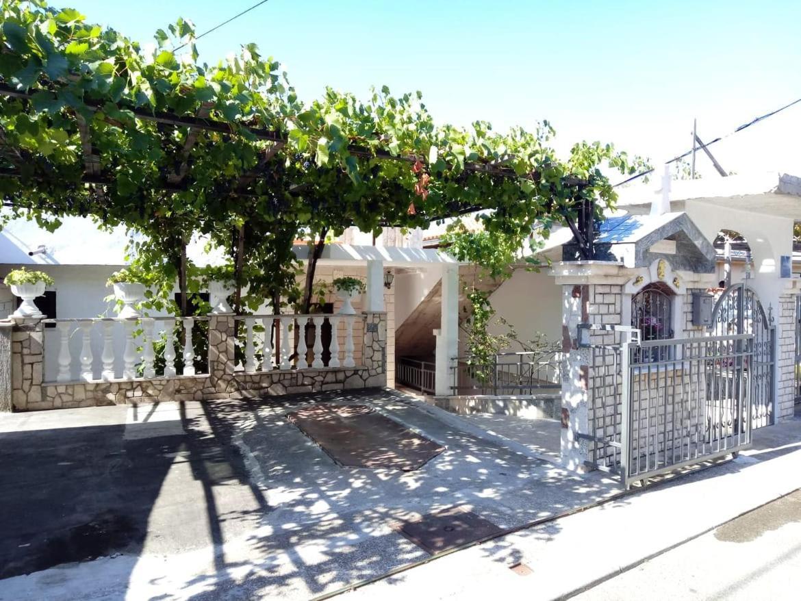 Marijan Apartments تْسْغيكفانِتْسا المظهر الخارجي الصورة